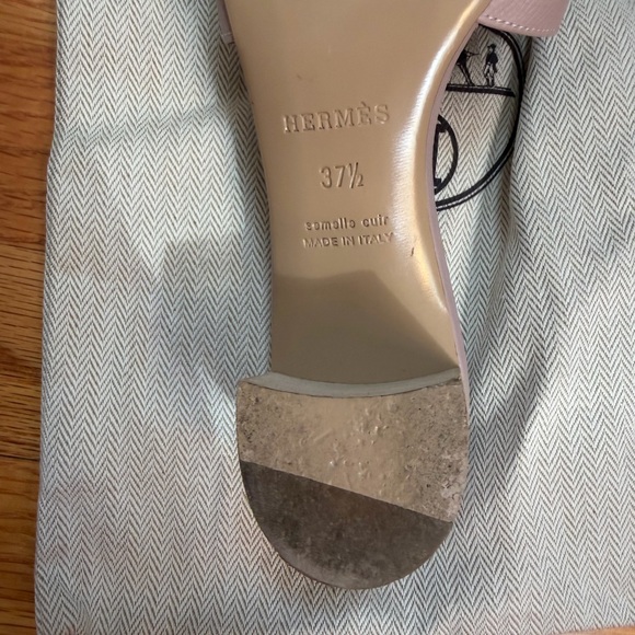 Hermes Oasis Sandal in Rose Porcalaine. Size 37.5 - Picture 7 of 15